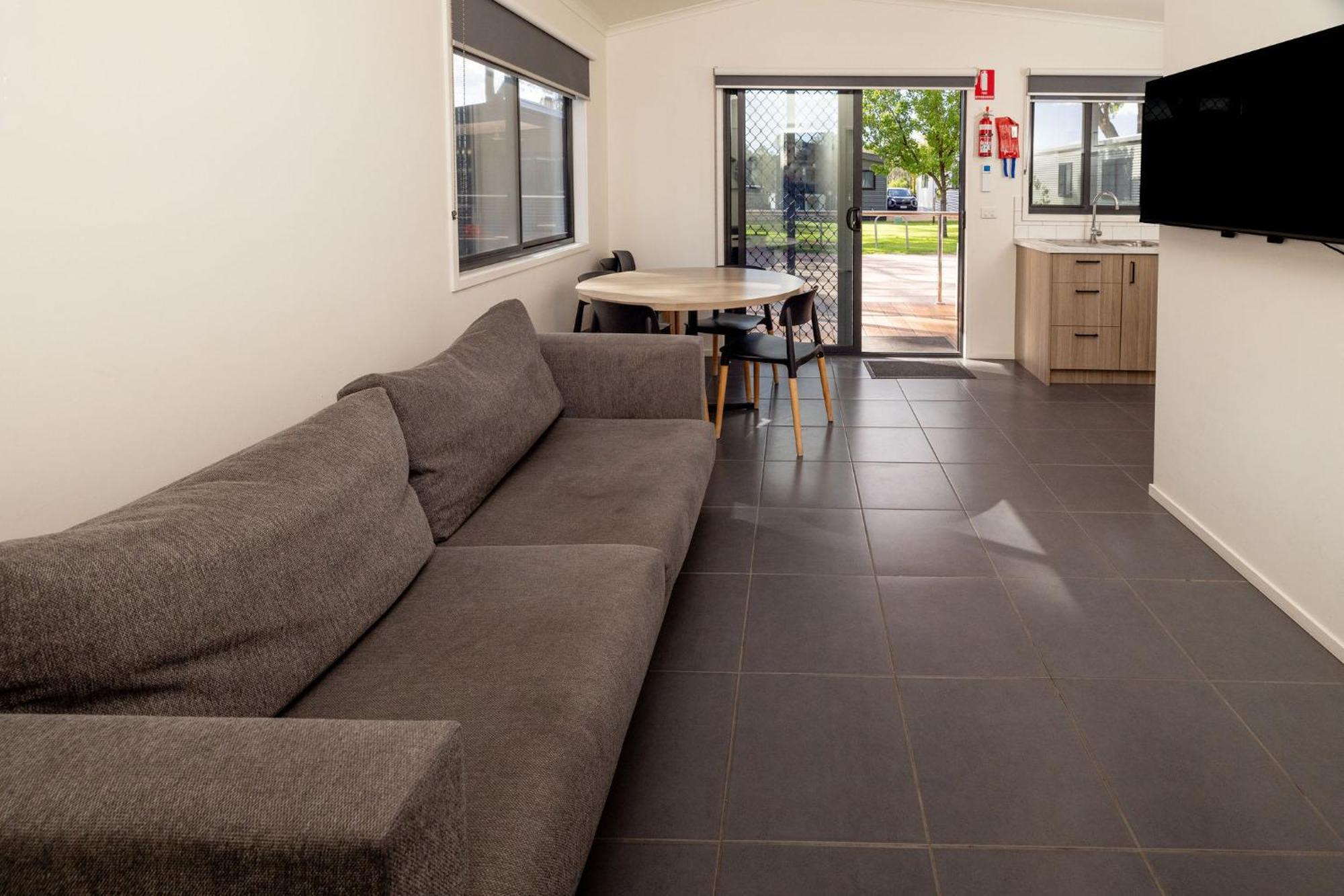 Big4 Renmark Riverfront Holiday Park Exterior photo