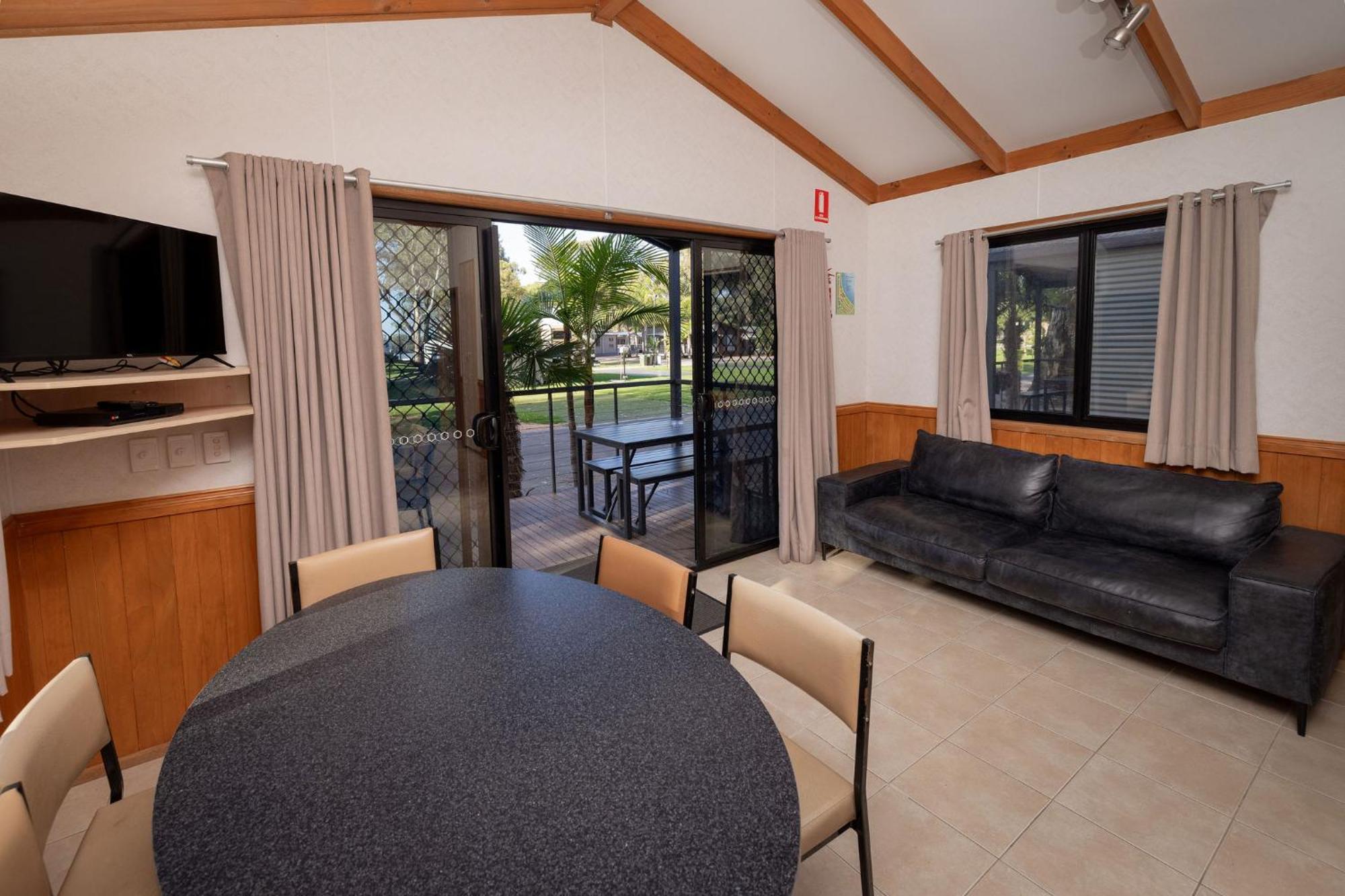 Big4 Renmark Riverfront Holiday Park Exterior photo